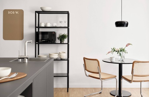 Neuschwabing Apartment | Bob W Munich Schwabing