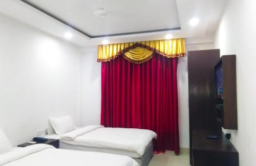 Bodh Gaya Hotel | Bodhgaya Seven Inn Hotel n Restaurant