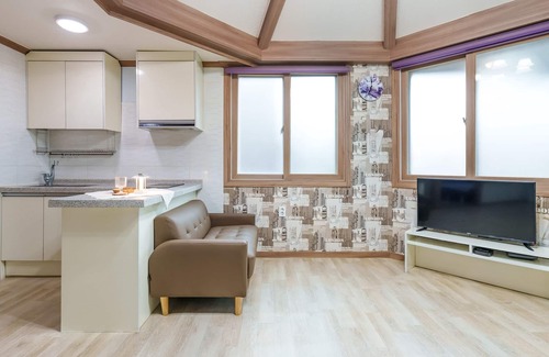 Boryeong House | Boeryeong Rainbow Oceanview Pension