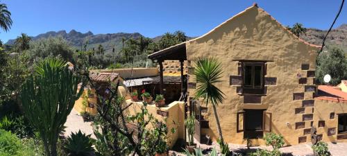 El Ingenio House | Bohemian Hideaway Finca - 2 unique houses with shared pool