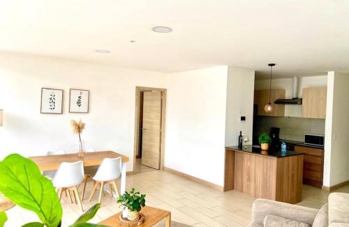 La Carolina Apartment | Boho apt-balcony in La Carolina, 60" TV 4K