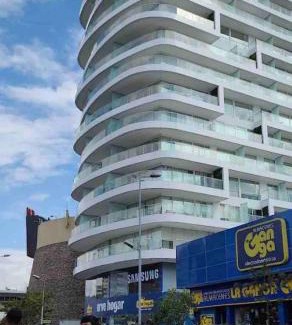 La Carolina Apartment | Boho apt-balcony in La Carolina, 60" TV 4K