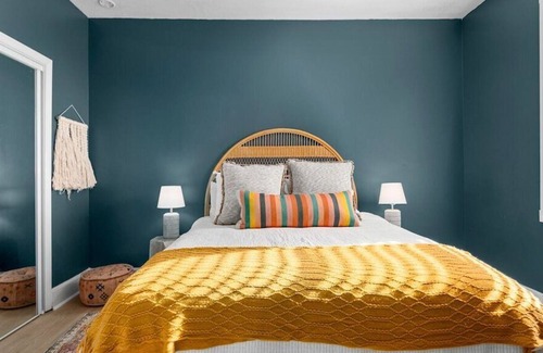 Downtown Kansas City Apartment | ★ Boho Chic★ Adorable 1BR Apt Fast Wifi ★