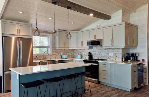 Arnes Cottage | Boho Luxe Lakefront Cottage