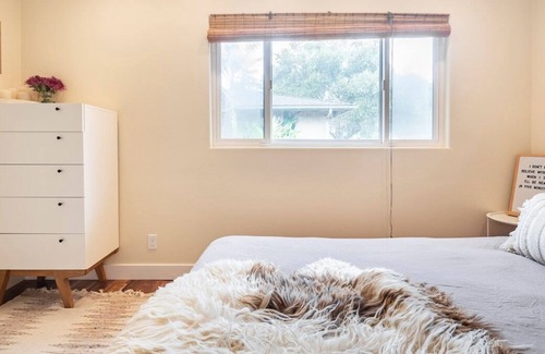 Santa Barbara Apartment | Boho Oasis w/ Hot Tub by Bike Path & Beach