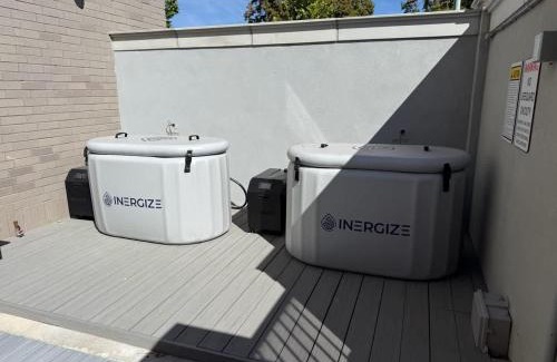 People's Freeway House | Boho Vibe Townhome King Bed Garage SLC