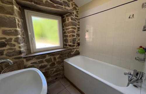 Trebeurden House | BOILLOT, Trebeurden in a quiet area with sea view