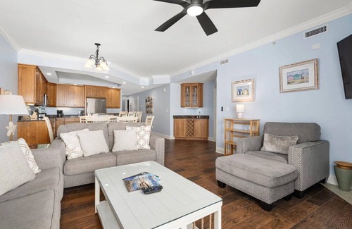 Ocean City Condo | 🏖️ Bold and Bright Oceanfront unit on the Boardwalk! Open for Winefest this weekend🏖️
