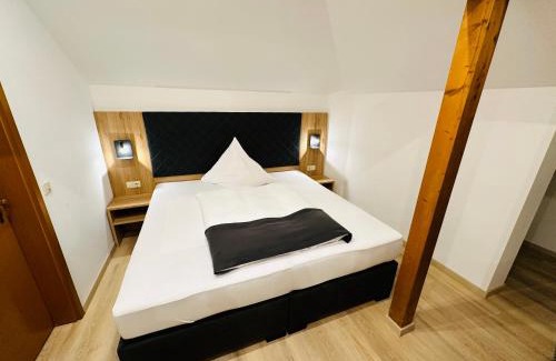 Rodalben Hotel | Bold´S Hotel-Restaurant "Zum Grünen Kranz"