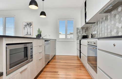 Caves Beach Villa | Bombora Beach House at Caves Beach Villas