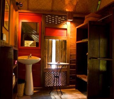 Kampung Kedawang Villa | Bon Ton Antique Wooden Villas