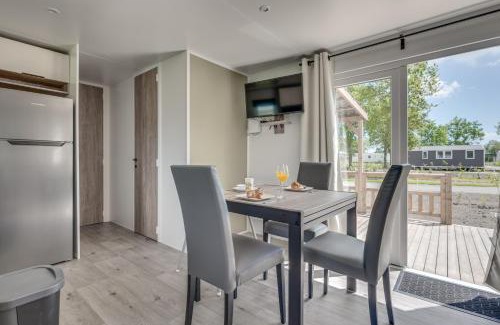 Renesse Ski Chalet | Bondi Beach