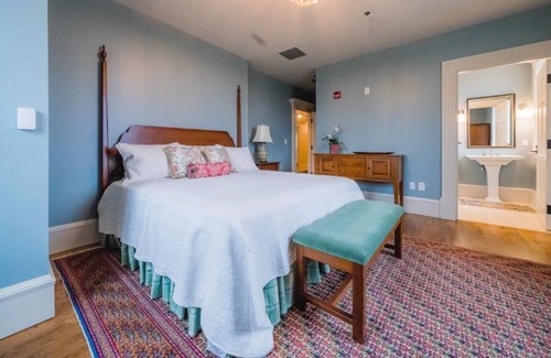 Millersburg House | Book a suite! New 8 room hotel on historic campus.