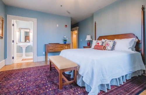 Millersburg House | Book a suite! New 8 room hotel on historic campus.
