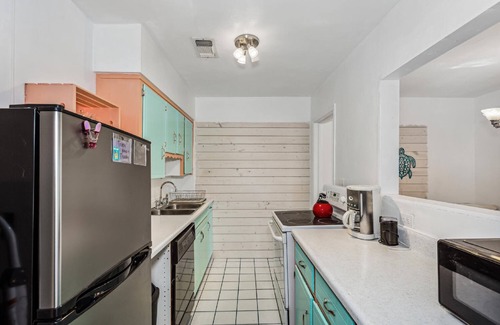 South Pensacola House | *BOOK ME* Light & Bright 2 Bedroom Home