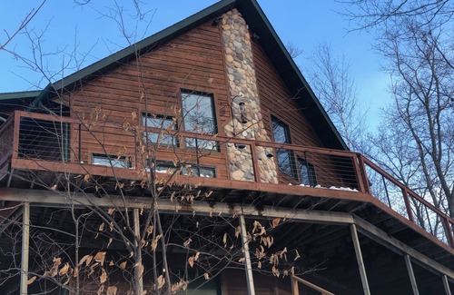 Cumberland House | Book your summer get-a-away! ON Sand Lake