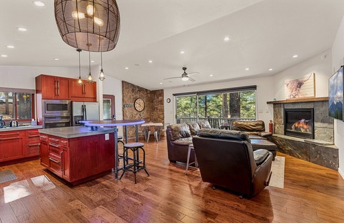 Kachina Village House | Booking Quickly | Enjoy LVT Local Discounts