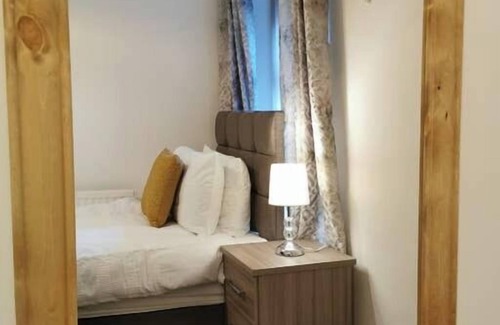 Castle House | BOOM! Stay in the City