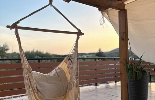 Kropia Apartment | Boomer's Attic Athens