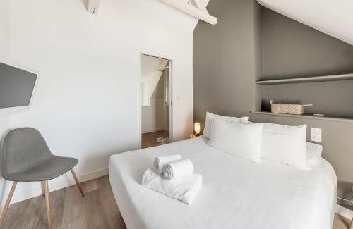 Cancale Apartment | Bord de l'eau 6 - Sea view - 3 people