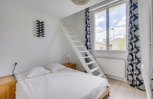 Saint Seurin - Fondaudege House | Bordeaux centre, Appartement privatif et 5 chambres privées, piscine, parking