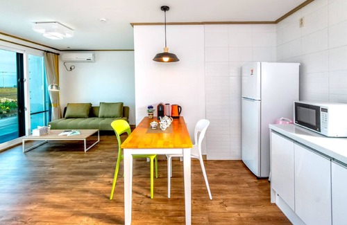 Andeok Apartment | Boreum Pension