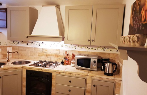 Sarteano Ski Chalet | Borgo Fastelli - Sambuco Chalet in historical Borgo in Val d'Orcia