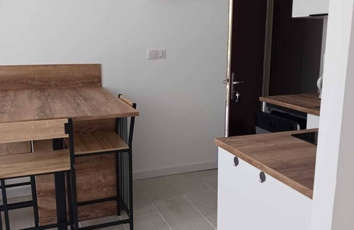 La Faviere Apartment | Bormes les Mimosas, La Favière, T2 Refait à Neuf 4 Couchages, 200 m de la Plage