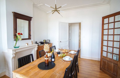 Concarneau Apartment | -BOSCO- ÉLÉGANT T3 AVEC BALCON ET VUE SUR LE PORT