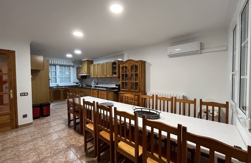 Caleta de Fuste House | Botargo farmhouse. 9 bedrooms, 8 bathrooms, swimming pool, porch.