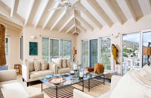 Dawn Beach Estates Villa | Bougainvillea (5/6 Rooms)