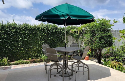 Port-Bouet Villa | Bougainvilla- Beautiful and charming lakefront villa