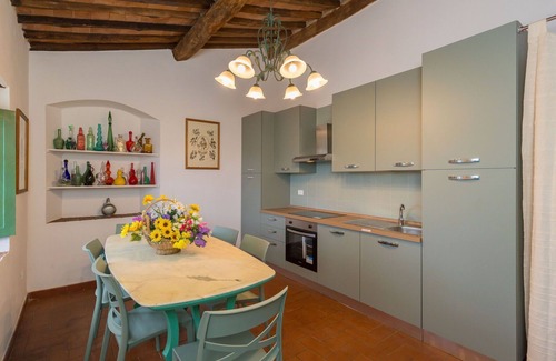 Suvereto Apartment | Bouganville Della Vivaldina, Suvereto
