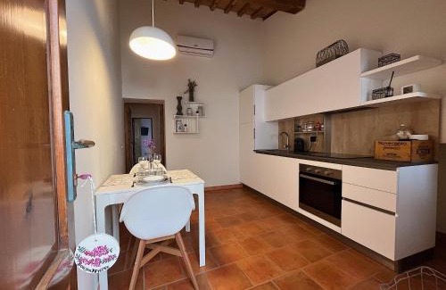 Rosignano Marittimo House | Bouganville