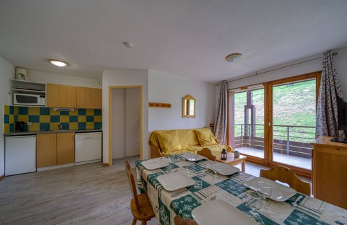 Villarembert Apartment | Boule de Neige - Two Bedroom Apartment, Sleeps 6