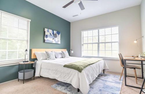 Willow Run Apartment | Boulevard Stays Relaxing King Suite 1BR with Pool Gym & Parking