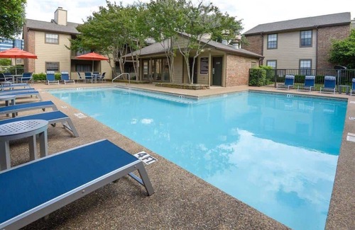 Far North Dallas Apartment | Boulevard Stays Tranquil 1BR King Suite Pool, Gym, Parking 03