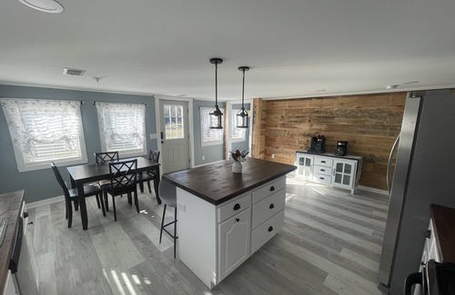 Frankfort House | Bourbon and Horse Racing