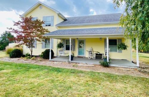 Chaplin House | Bourbon Trail Driving Range central KY farmhouse and gift shop