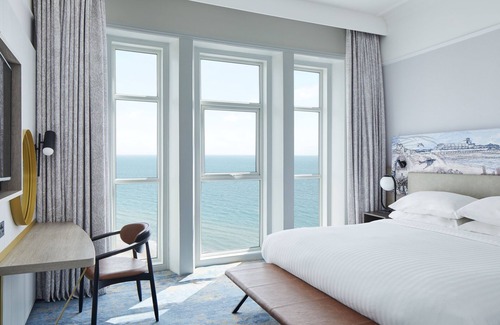 Bournemouth City Centre Hotel | Bournemouth Highcliff Marriott Hotel