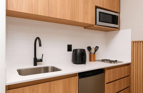 San Diego Apartment | Boutique 1BR Apt - Jacuzzi & Work Desk in Poblado