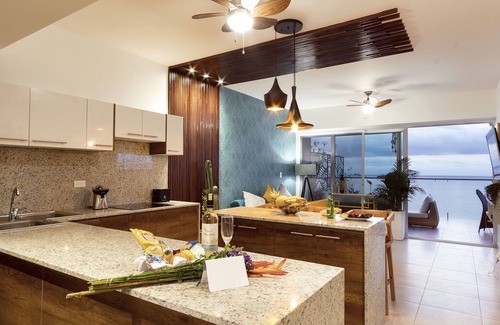 Tonsupa Apartment | Boutique Apartment 1303B Stay with US!