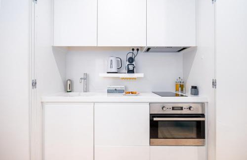 Misericordia Apartment | Boutique Apartment in the Heart of Lisbon ! Lemonn B