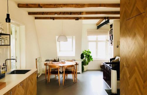 Overtoomse Sluis House | Boutique B&B Bovien
