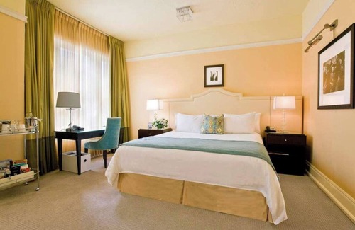 Goose Hollow Hotel | Boutique Hotel in Central Portland! Four Modern Units, Near Portland Art Museum!