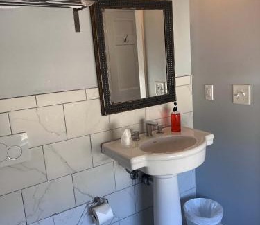 Northport House | Boutique Hotel Room 9