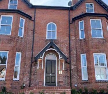 Henley-in-Arden Apartment | Boutique Luxury Apartment, High St, Henley-in-Arden