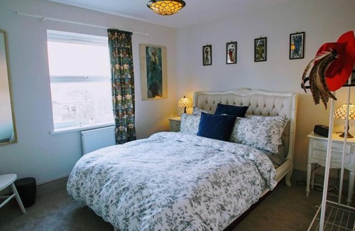 Margate Apartment | Boutique Margate Abode