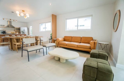 Rowland Heights House | Boutique Pool plus Studio 5BR, 12 Guests, Disney 14m