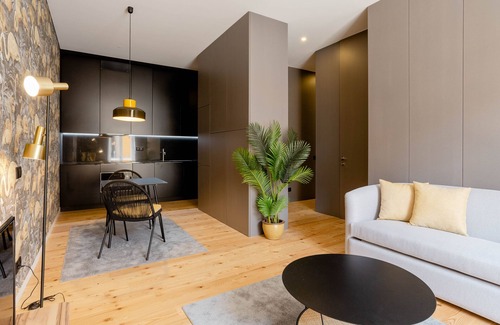 Centro / Baixa Apartment | Boutique Rentals- Art & Charm II apt w/terrace